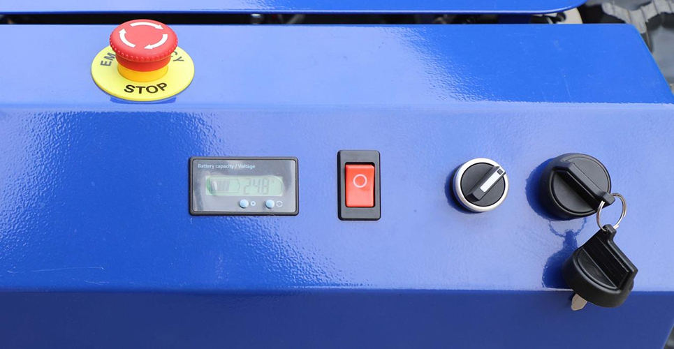 Tosaerba a controllo remoto per pendii