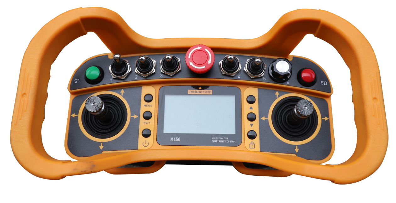 I tosaerba telecomandati sono popolari e rivoluzionano la manutenzione del prato