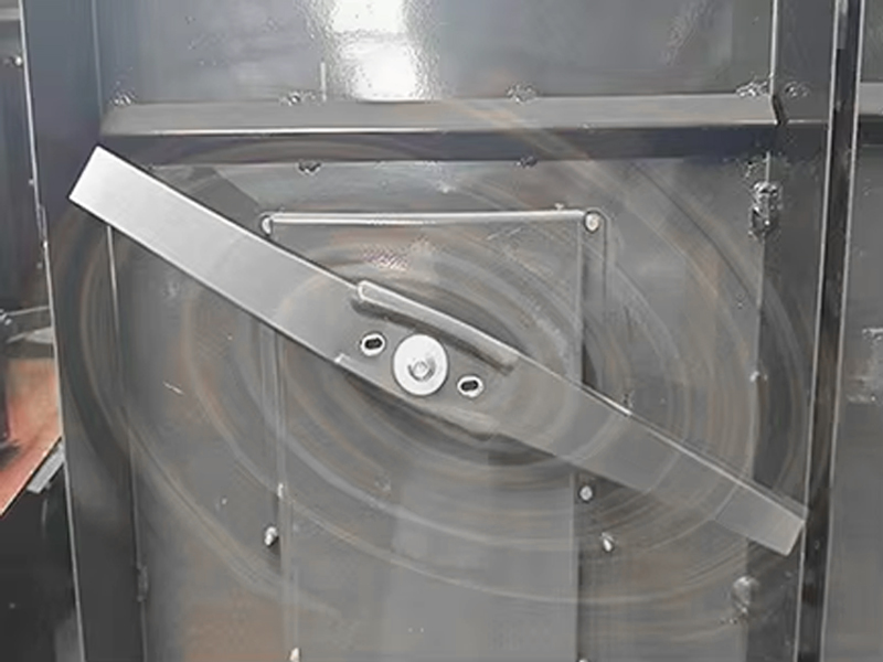 Tosaerba a raggio di sterzata zero Tosaerba a raggio di sterzata zero