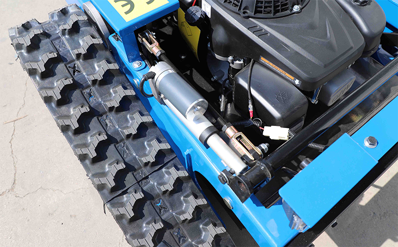 Tosaerba semovente.jpg