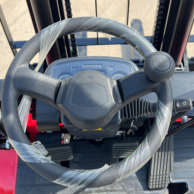 Carrello elevatore elettrico da magazzino